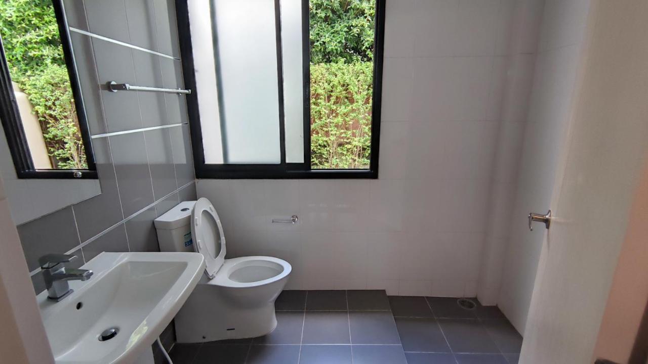 Family House @ Casa Seaside Rayong Villa Bancsakphaj Kültér fotó